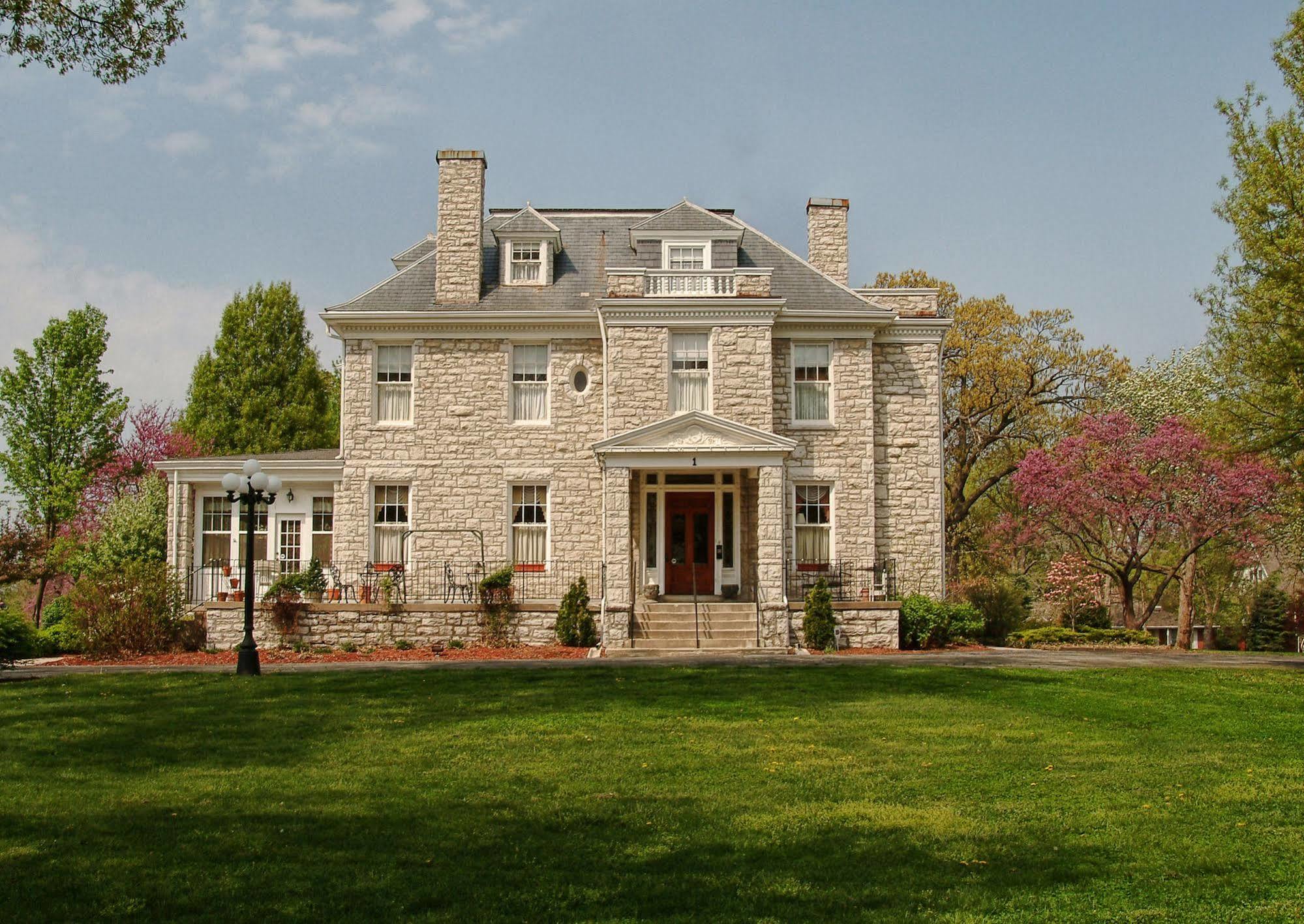 Hawthorn Bed And Breakfast Independence Exterior photo