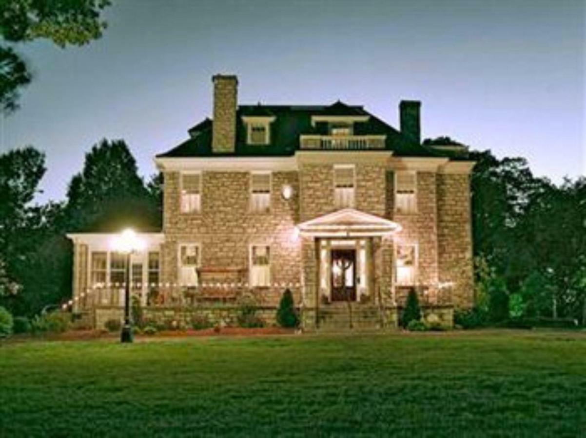 Hawthorn Bed And Breakfast Independence Exterior photo