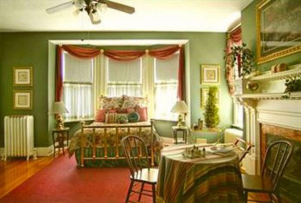 Hawthorn Bed And Breakfast Independence Exterior photo
