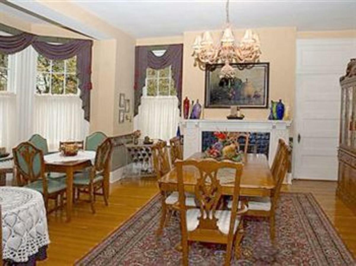 Hawthorn Bed And Breakfast Independence Exterior photo