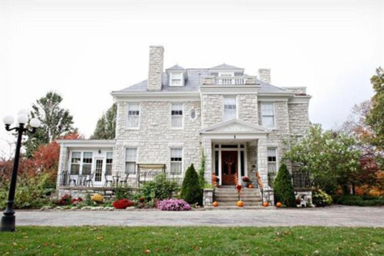 Hawthorn Bed And Breakfast Independence Exterior photo